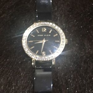 Women elegant watch